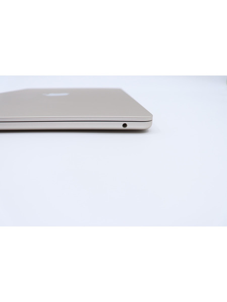 【リユースデバイス】MacBook Air 15インチ M2チップ 詳細画像 スターライト 6
